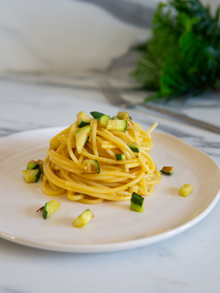 Carbonara Di Zucchine - Ricetta Di Basilico Secco